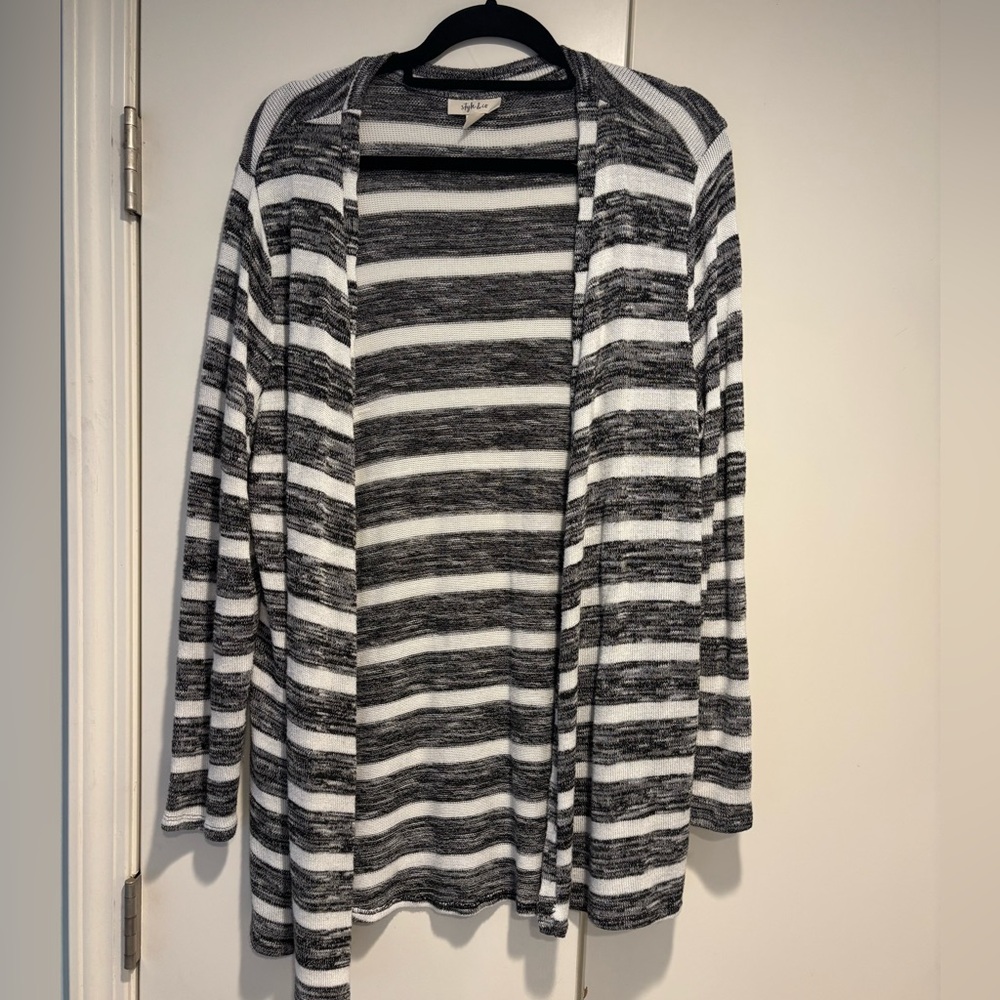 Striped Open-Front Women's Cardigan Sweater - Heathered Black & White
